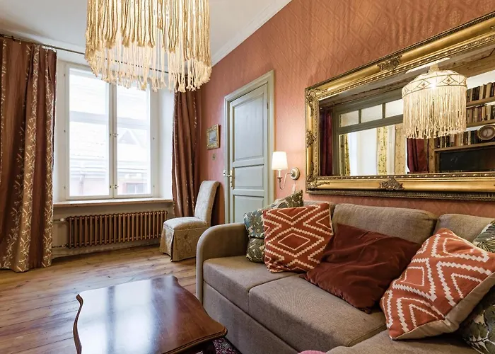 Unique & Cozy Old Town *